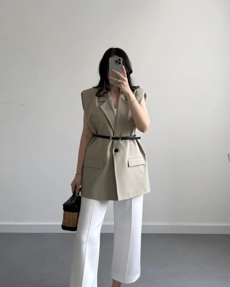 Blazer sans manche avec ceinture - Image 2